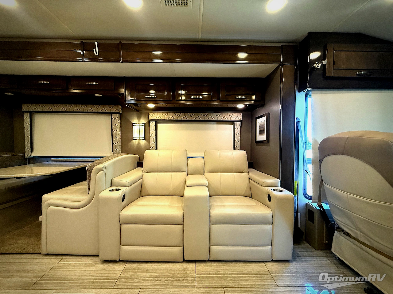 2021 Jayco Embark 39T2 Photo 4