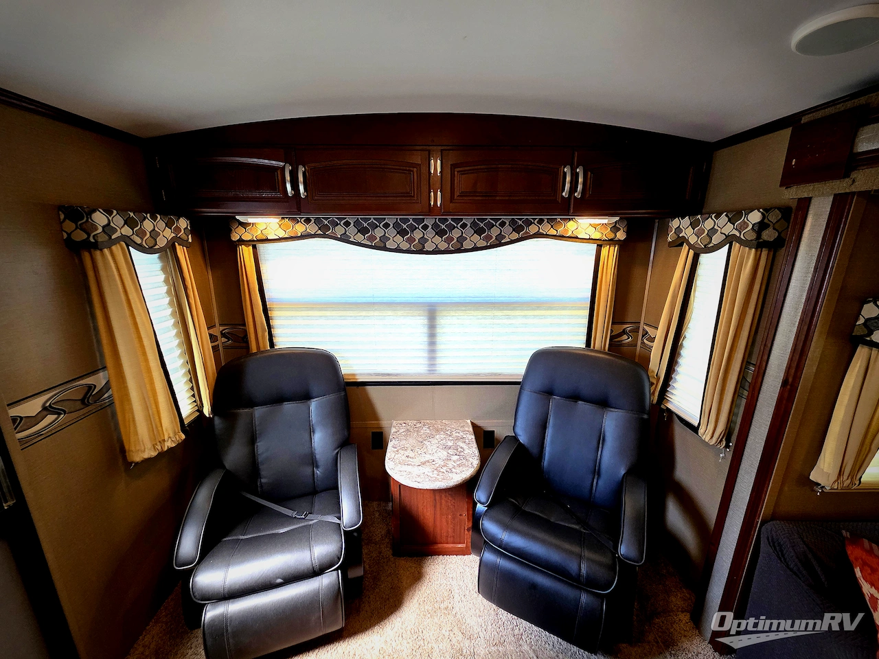 2016 Keystone Outback 277RL Photo 11
