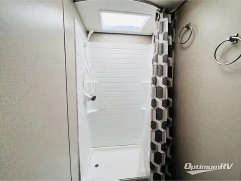 2022 Coachmen Catalina Legacy 263BHSCK RV Photo 4