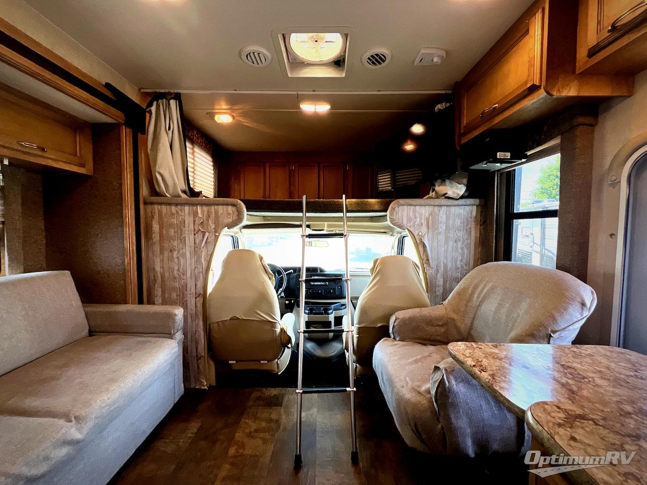 2017 Gulf Stream Conquest 3616 Photo 4