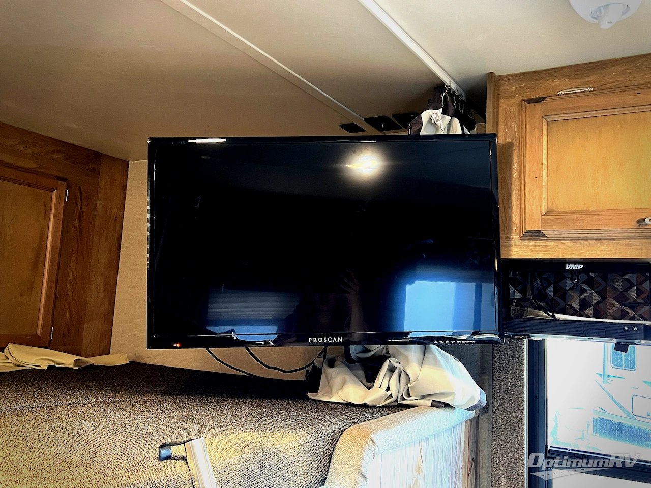 2017 Gulf Stream Conquest 3616 Photo 6
