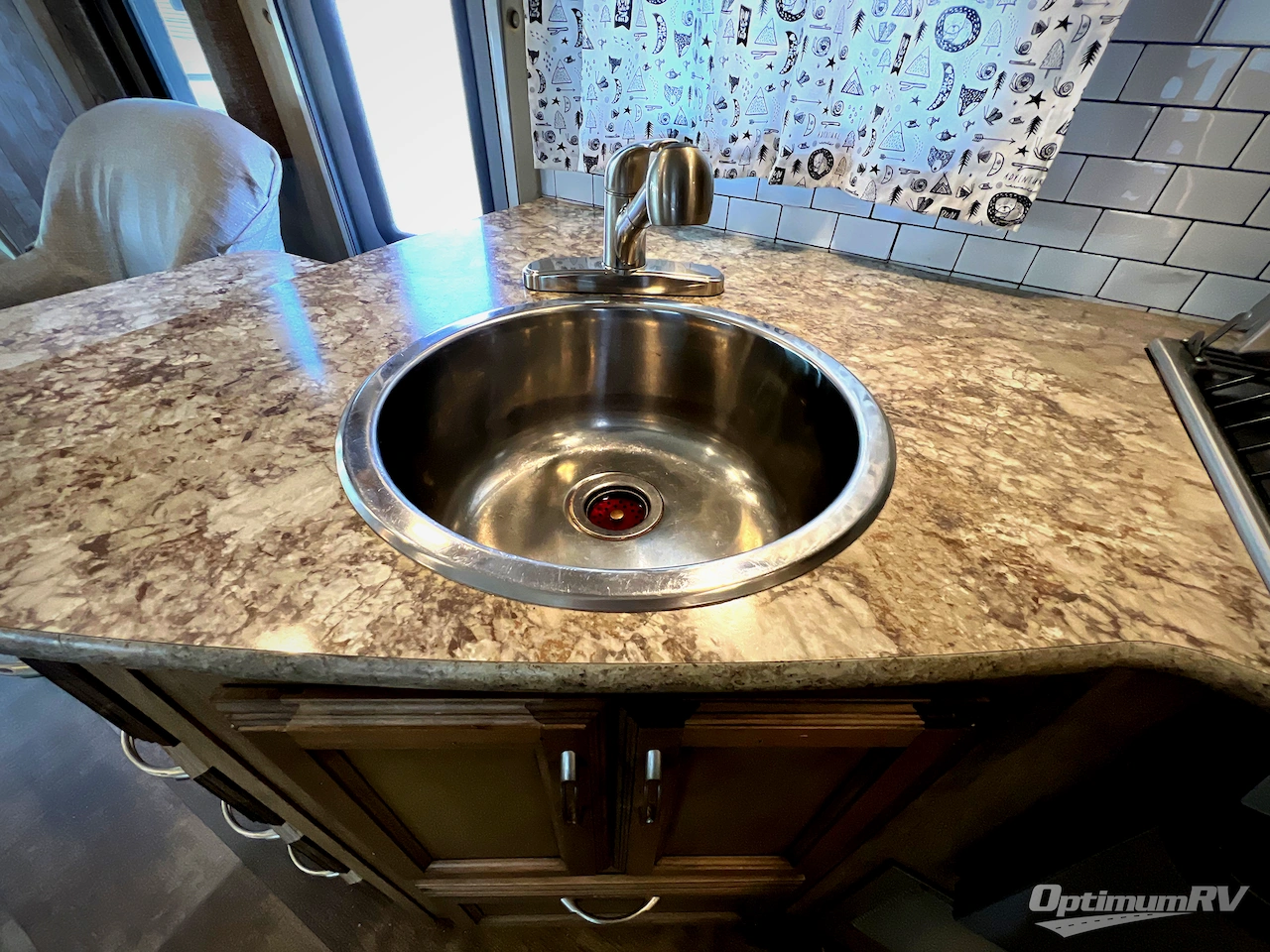 2017 Gulf Stream Conquest 3616 Photo 13