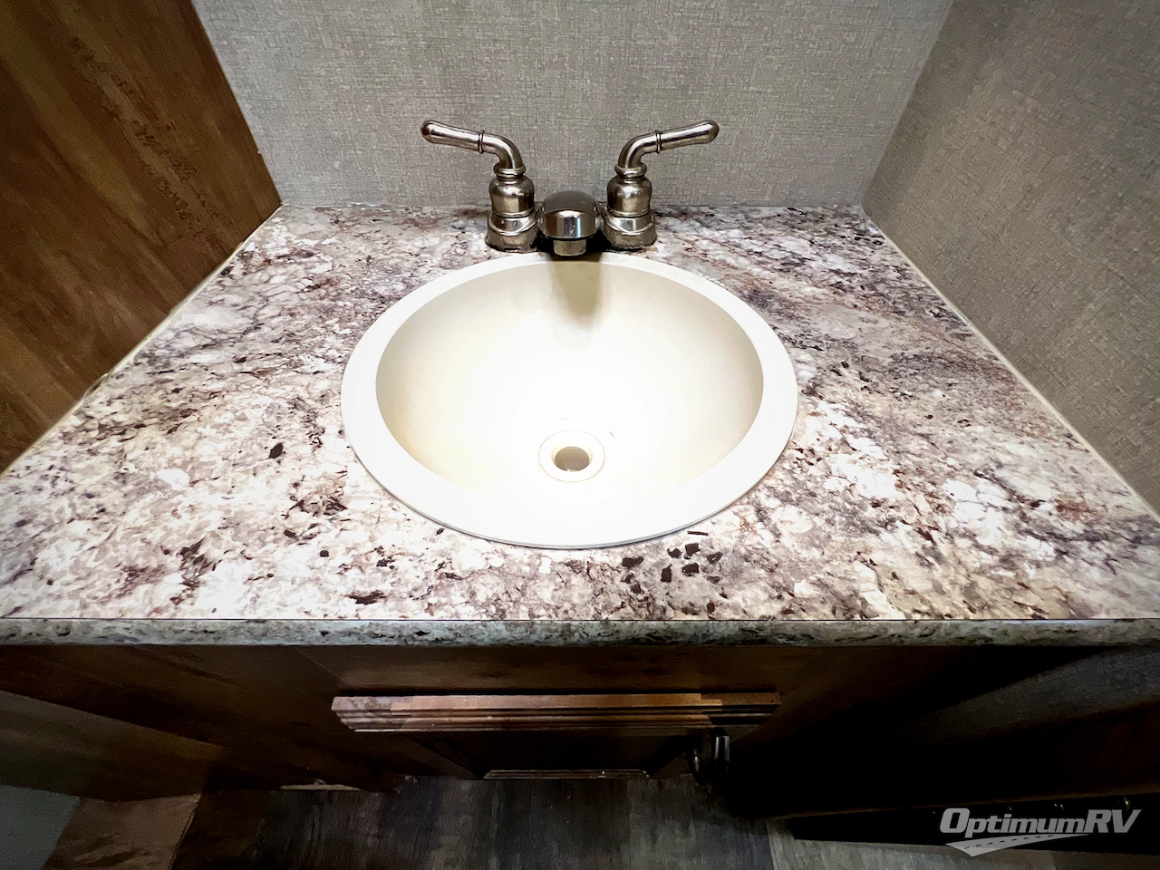 2017 Gulf Stream Conquest 3616 Photo 25