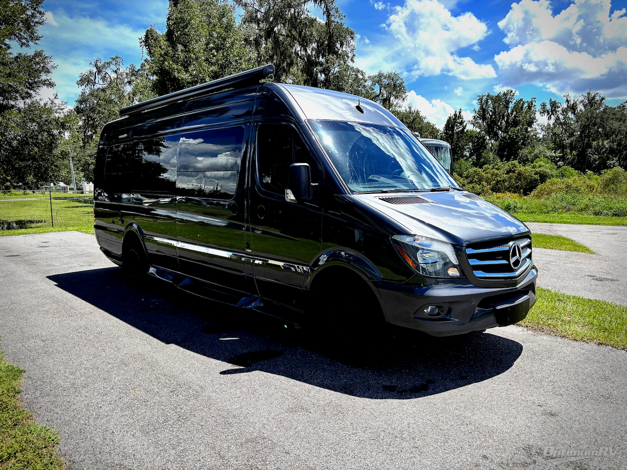 2016 Winnebago Era 70X
