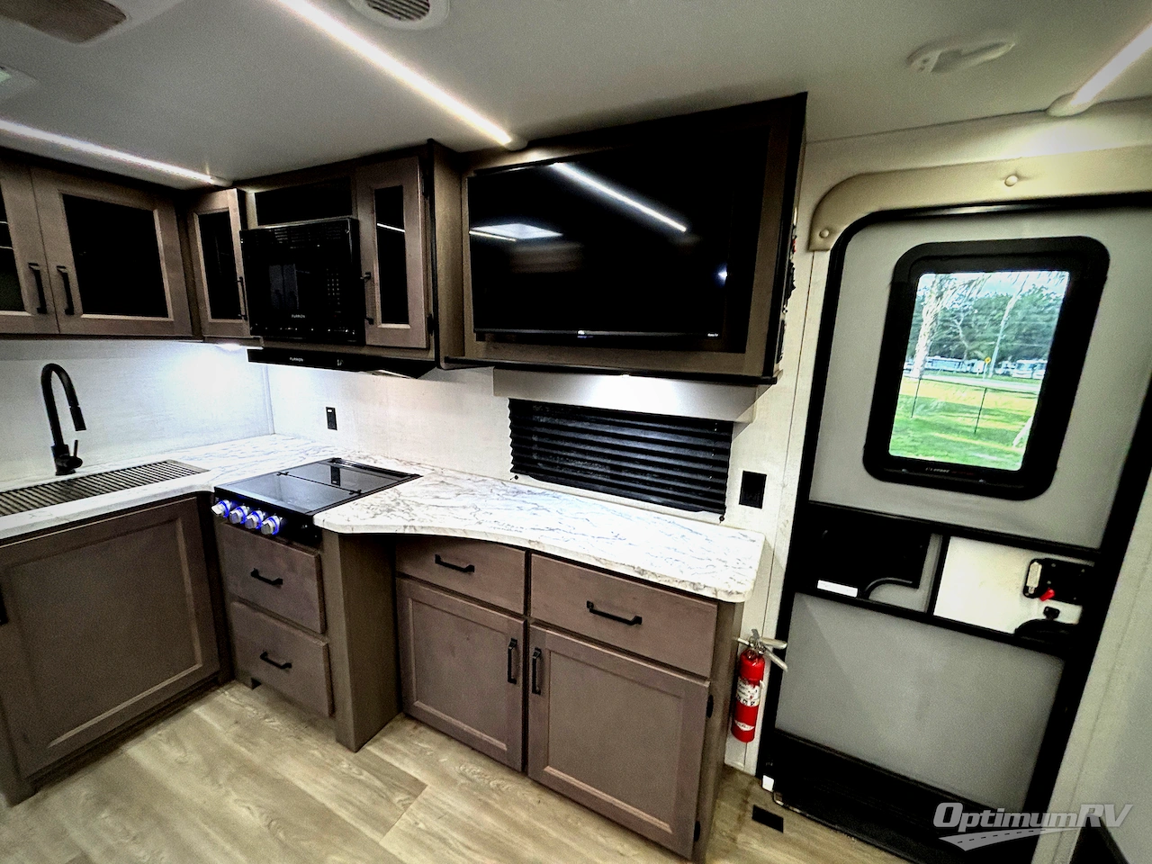 2024 Grand Design Transcend Xplor 221RB Photo 11