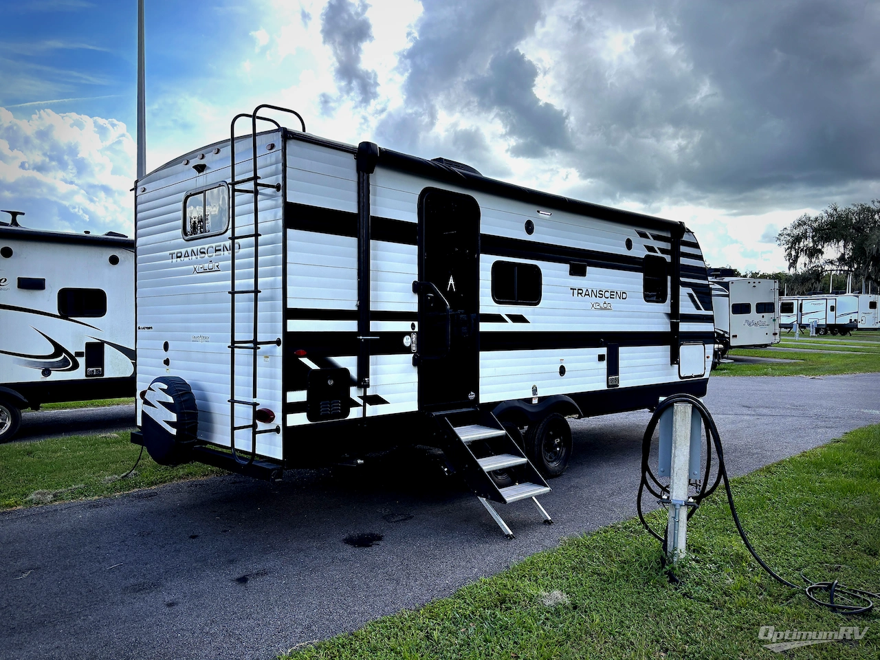 2024 Grand Design Transcend Xplor 221RB Photo 2