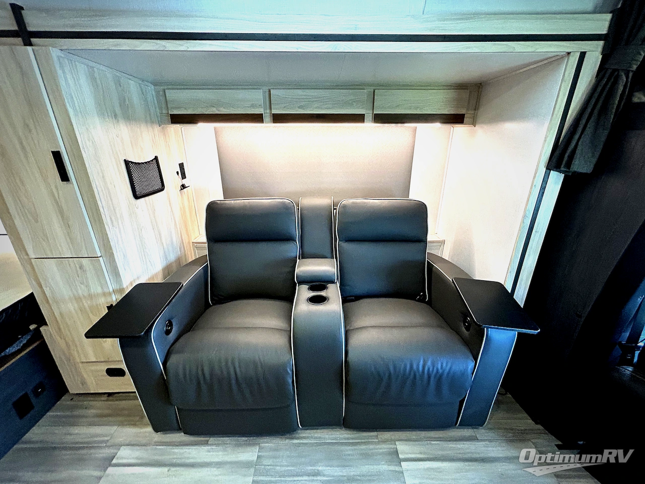 2023 Forest River Sunseeker MBS 2400B Photo 14