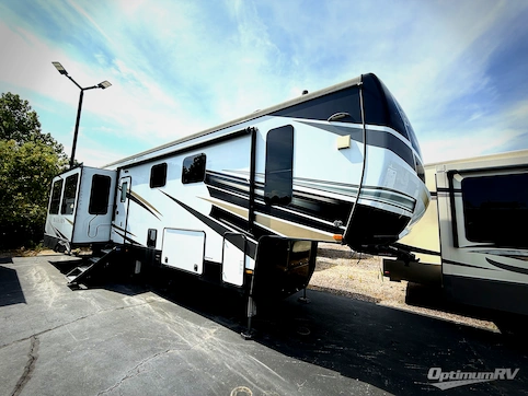 Used 2022 Heartland Bighorn 3970FB Featured Photo