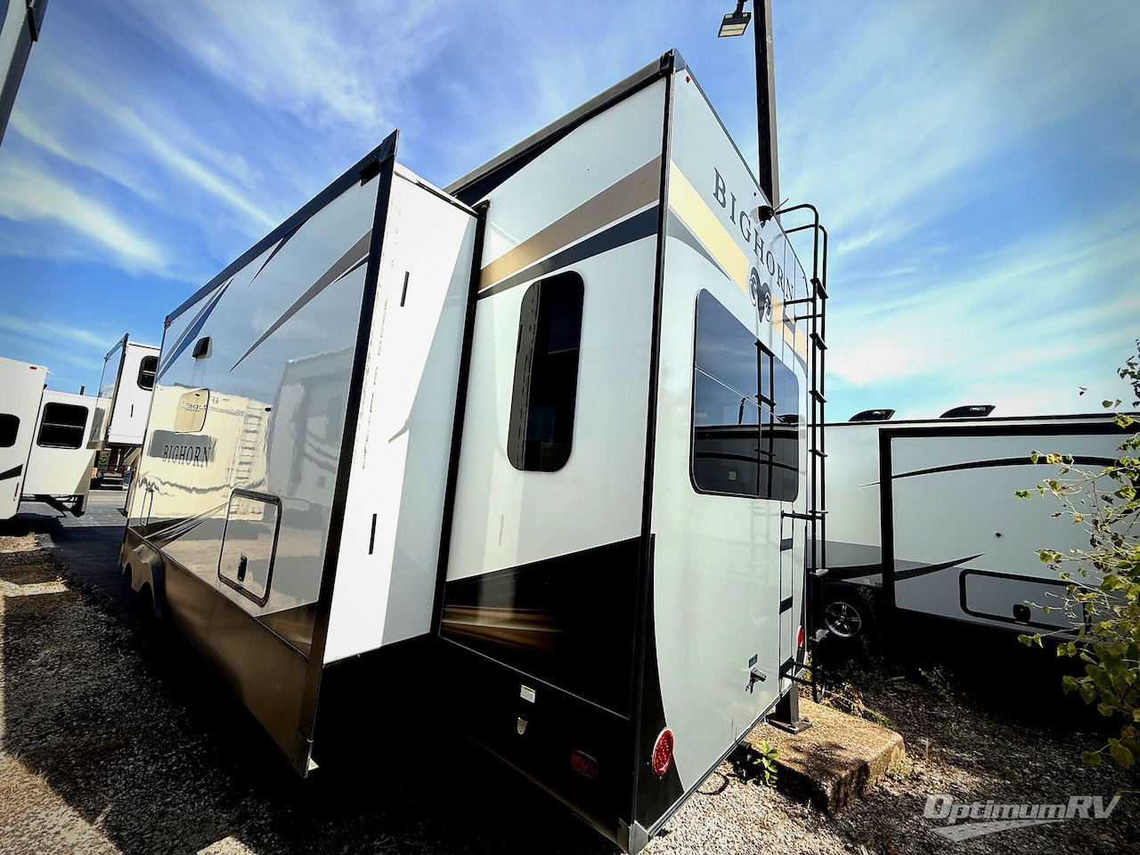 2022 Heartland Bighorn 3970FB Photo 3