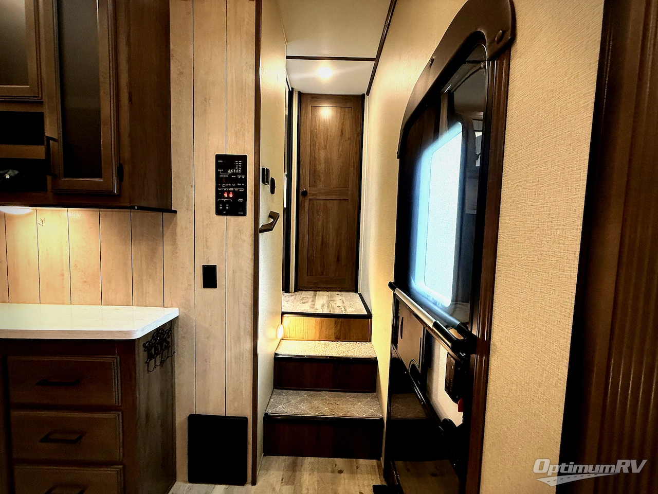 2020 Forest River Wildcat 290RL Photo 6