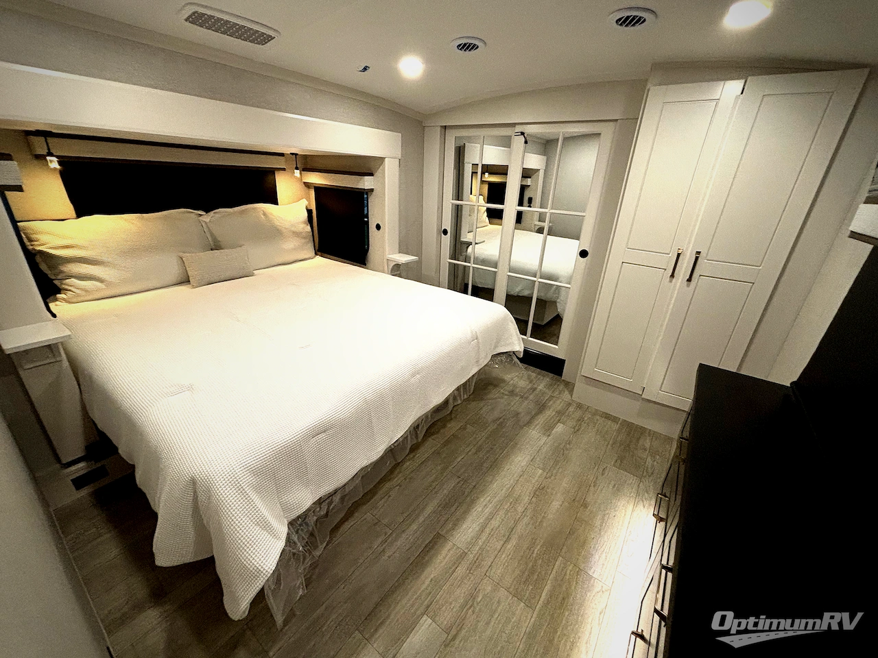 2026 Heartland Bighorn 37MD Photo 8