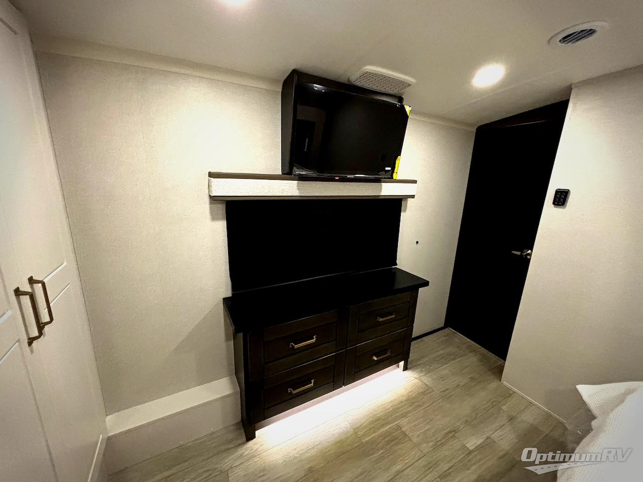 2026 Heartland Bighorn 37MD Photo 13