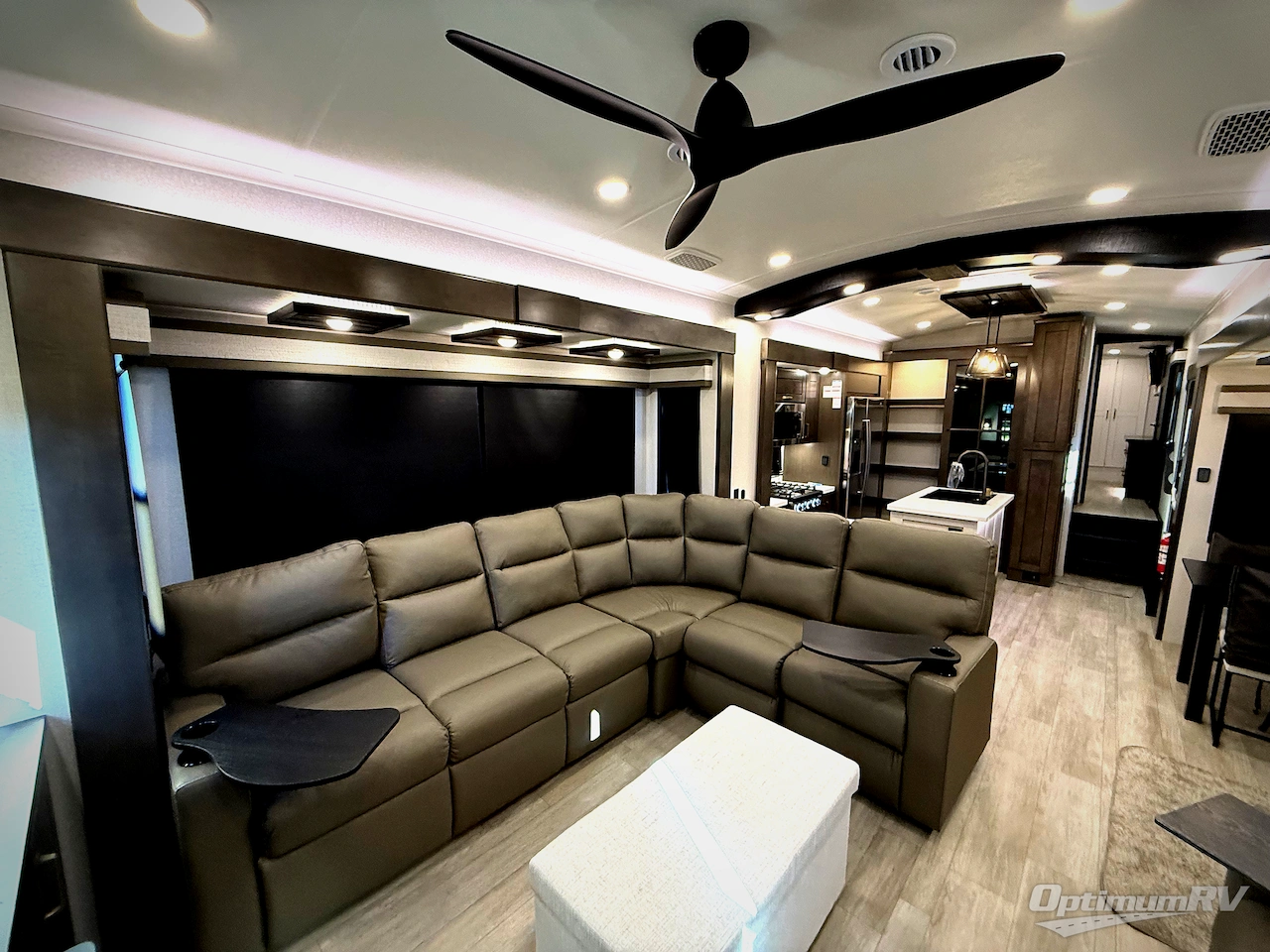 2026 Heartland Bighorn 38RE Photo 21