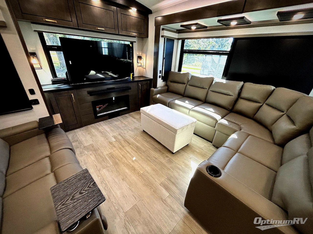 2026 Heartland Bighorn 38RE Photo 19