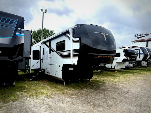 New 2026 Heartland Bighorn 38RE Featured Photo