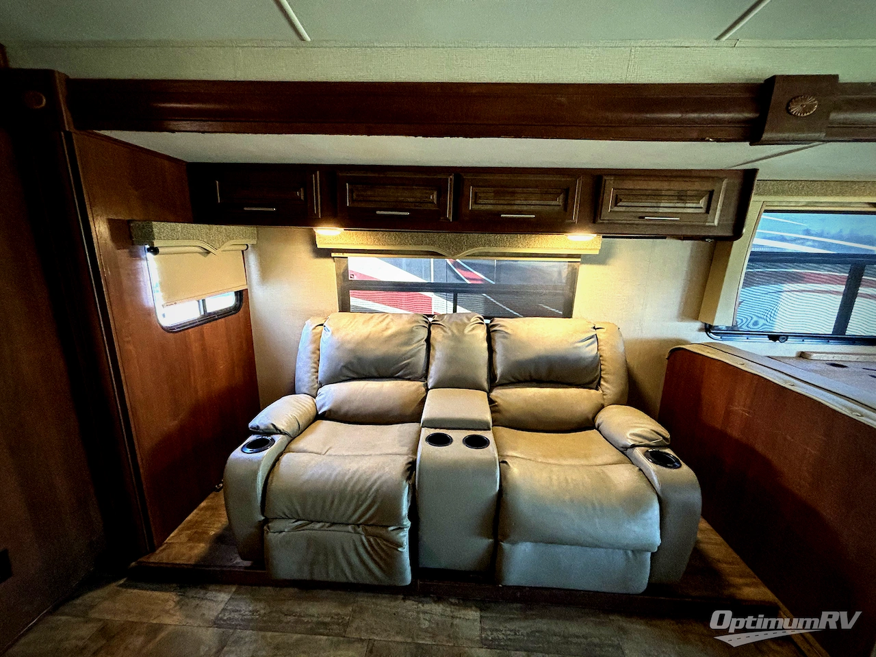 2017 Forest River Georgetown 5 Series 31L5 Photo 6