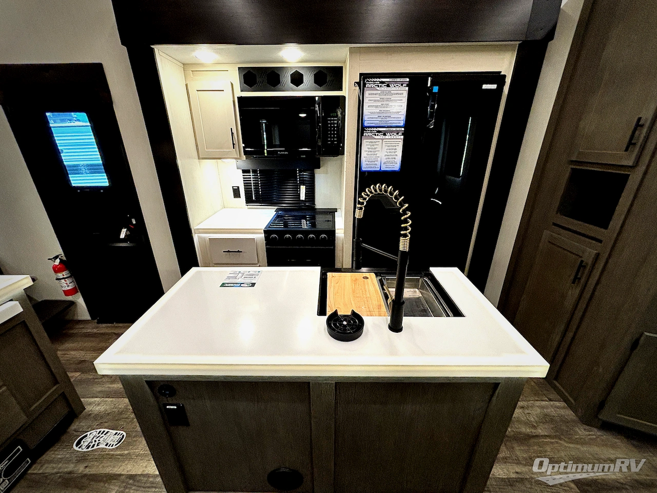 2025 Forest River Cherokee Arctic Wolf Suite 3750SUITE Photo 5
