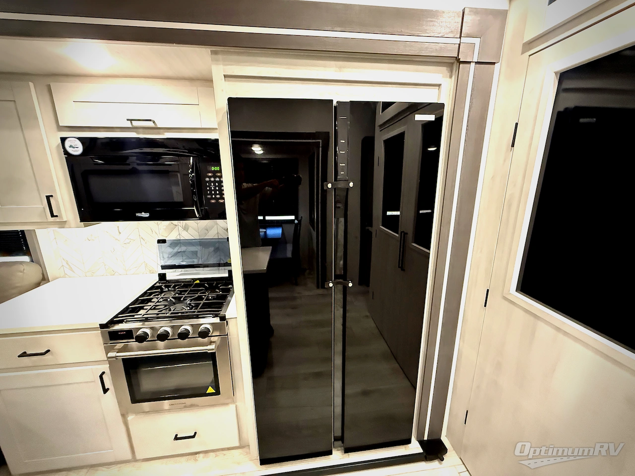 2025 East To West Tandara 386MB-OK Photo 10