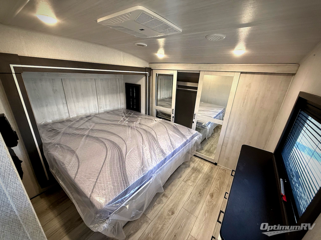 2025 East To West Tandara 386MB-OK Photo 16