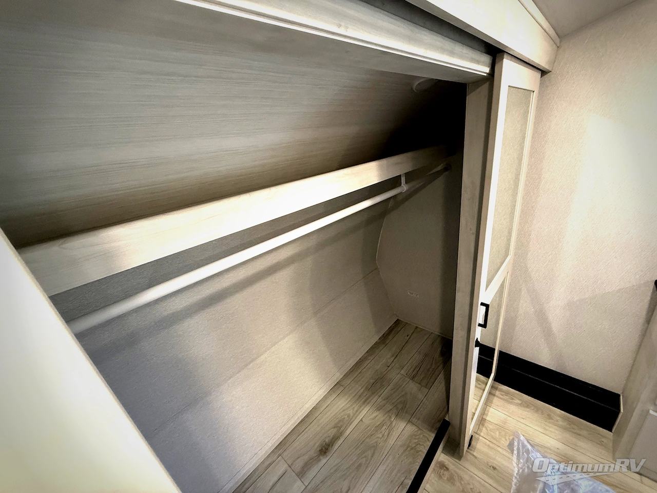 2025 East To West Tandara 386MB-OK Photo 17