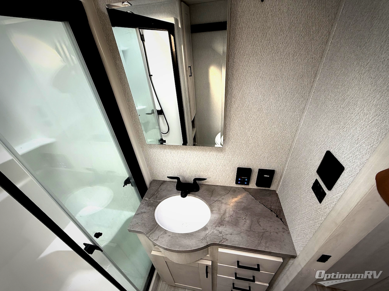 2025 East To West Tandara 386MB-OK Photo 20