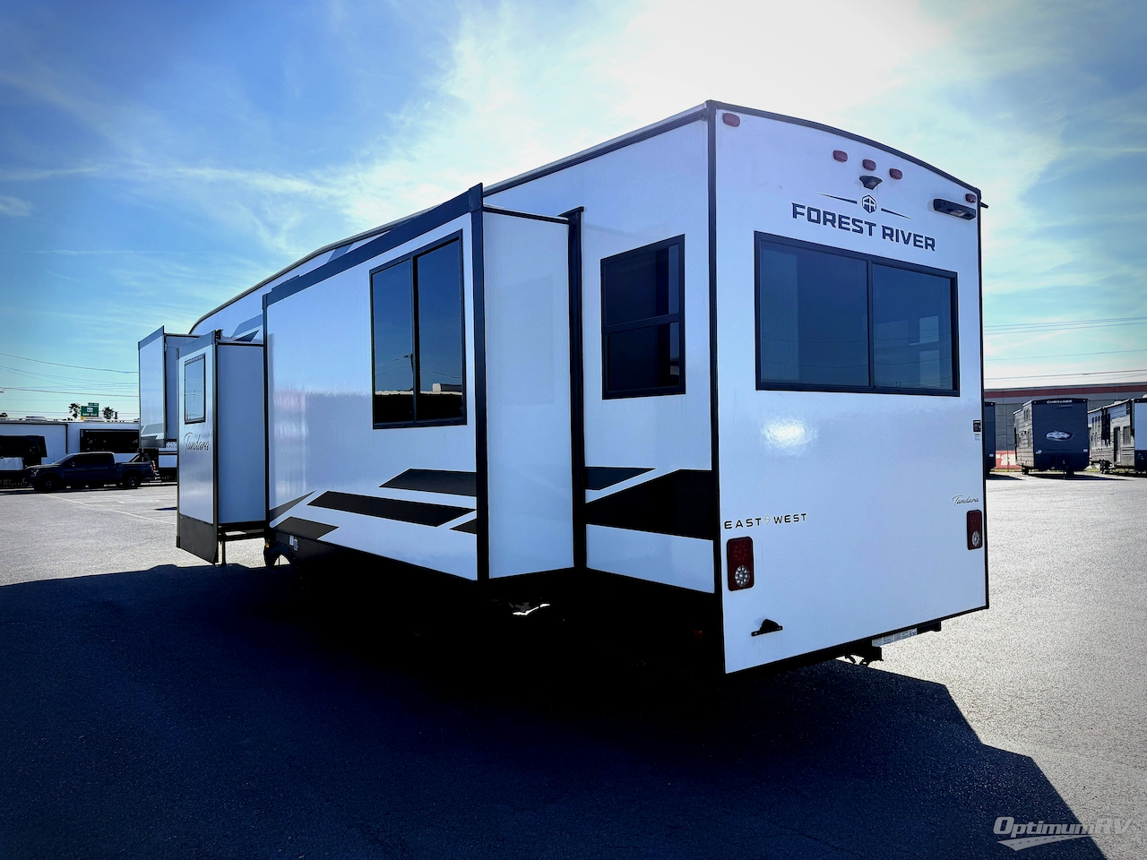 2025 East To West Tandara 386MB-OK Photo 3