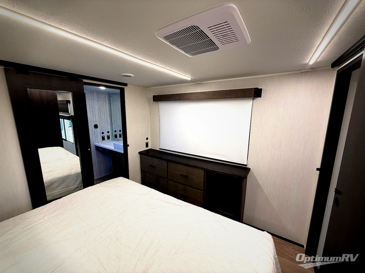 2026 Forest River Cherokee Arctic Wolf 38LEAH.G Photo 19