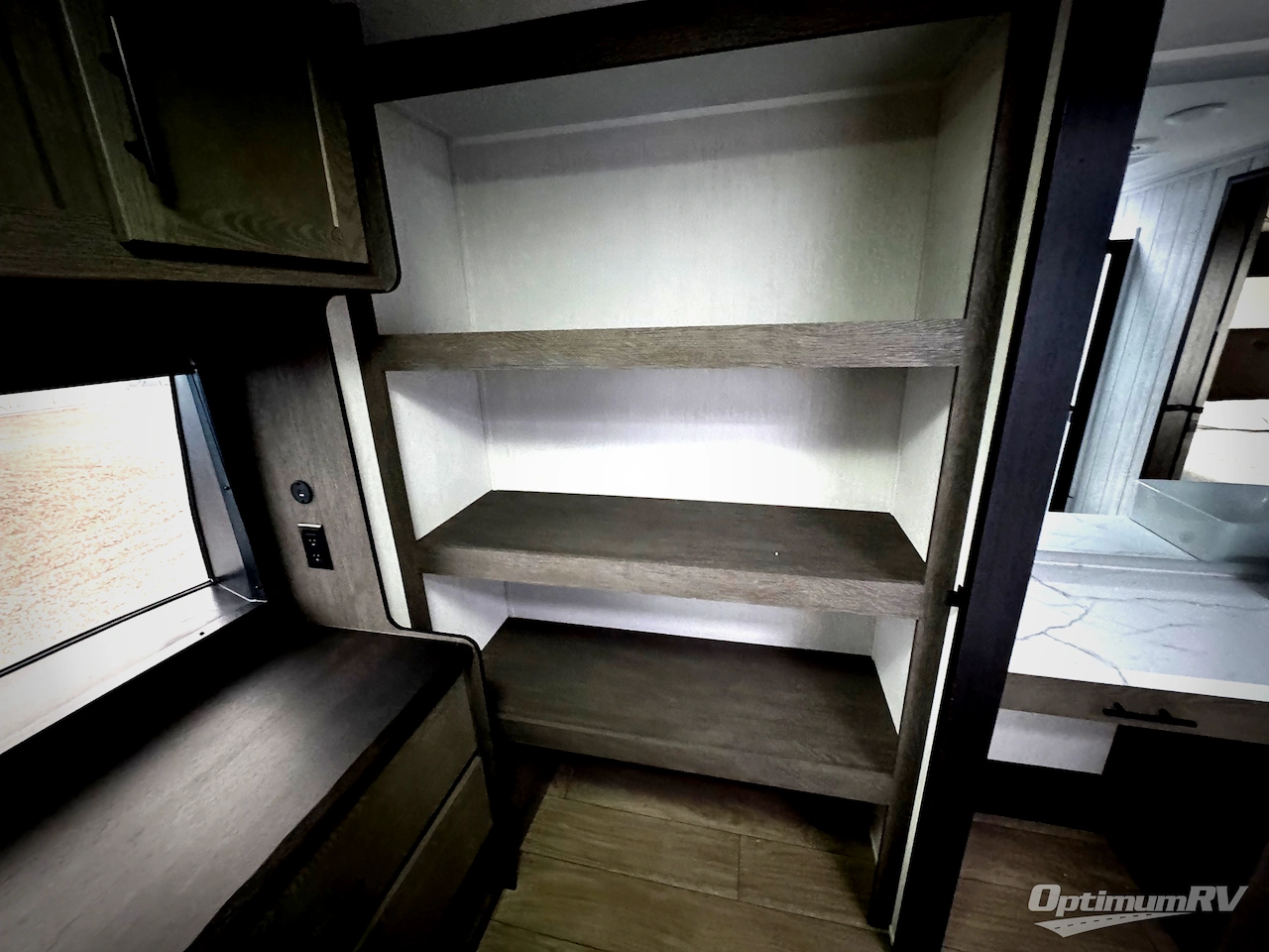 2026 Forest River Cherokee Arctic Wolf 38LEAH.G Photo 33