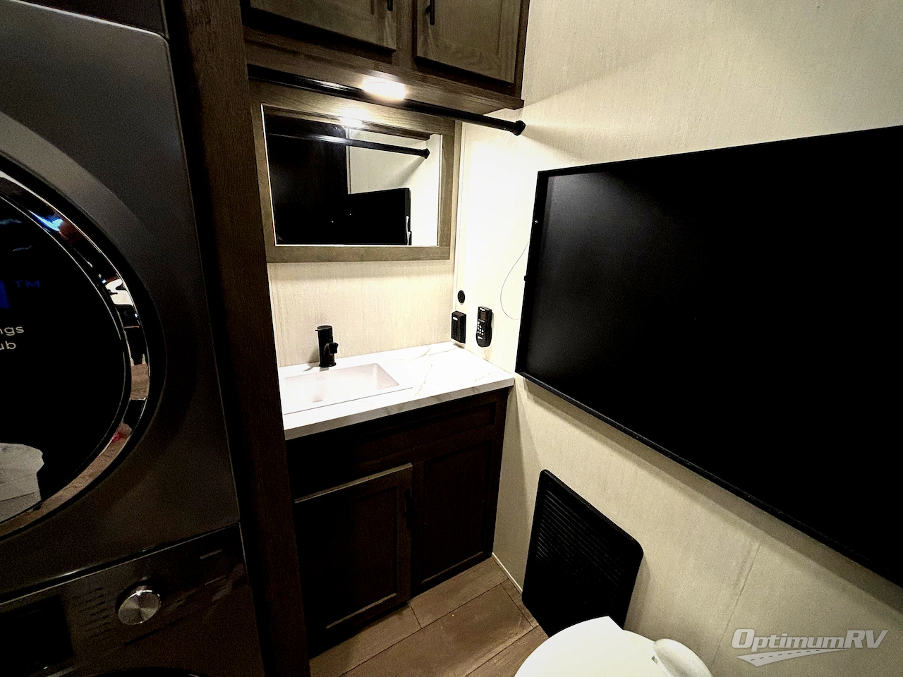 2026 Forest River Cherokee Arctic Wolf 38LEAH.G Photo 16