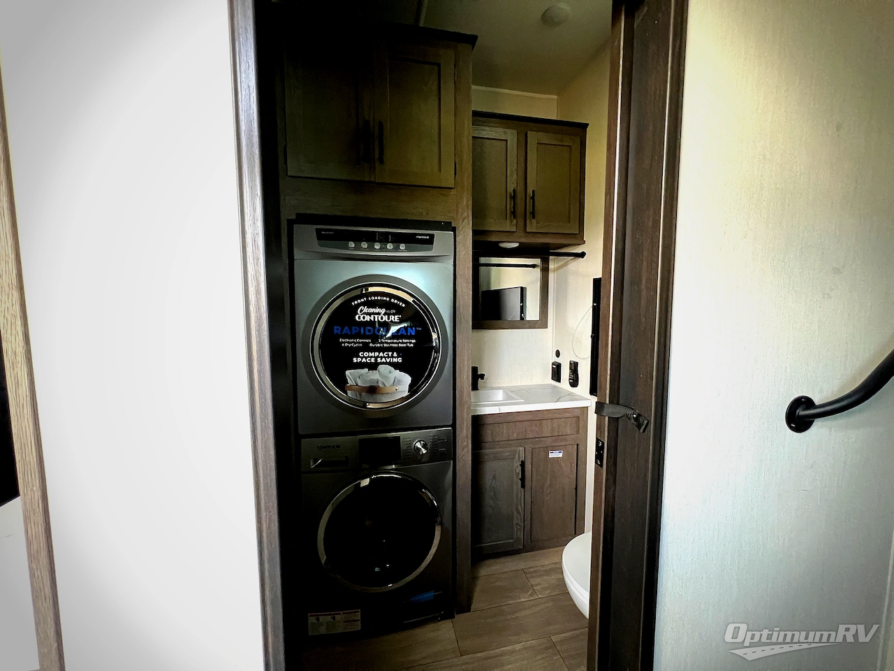 2026 Forest River Cherokee Arctic Wolf 38LEAH.G Photo 14