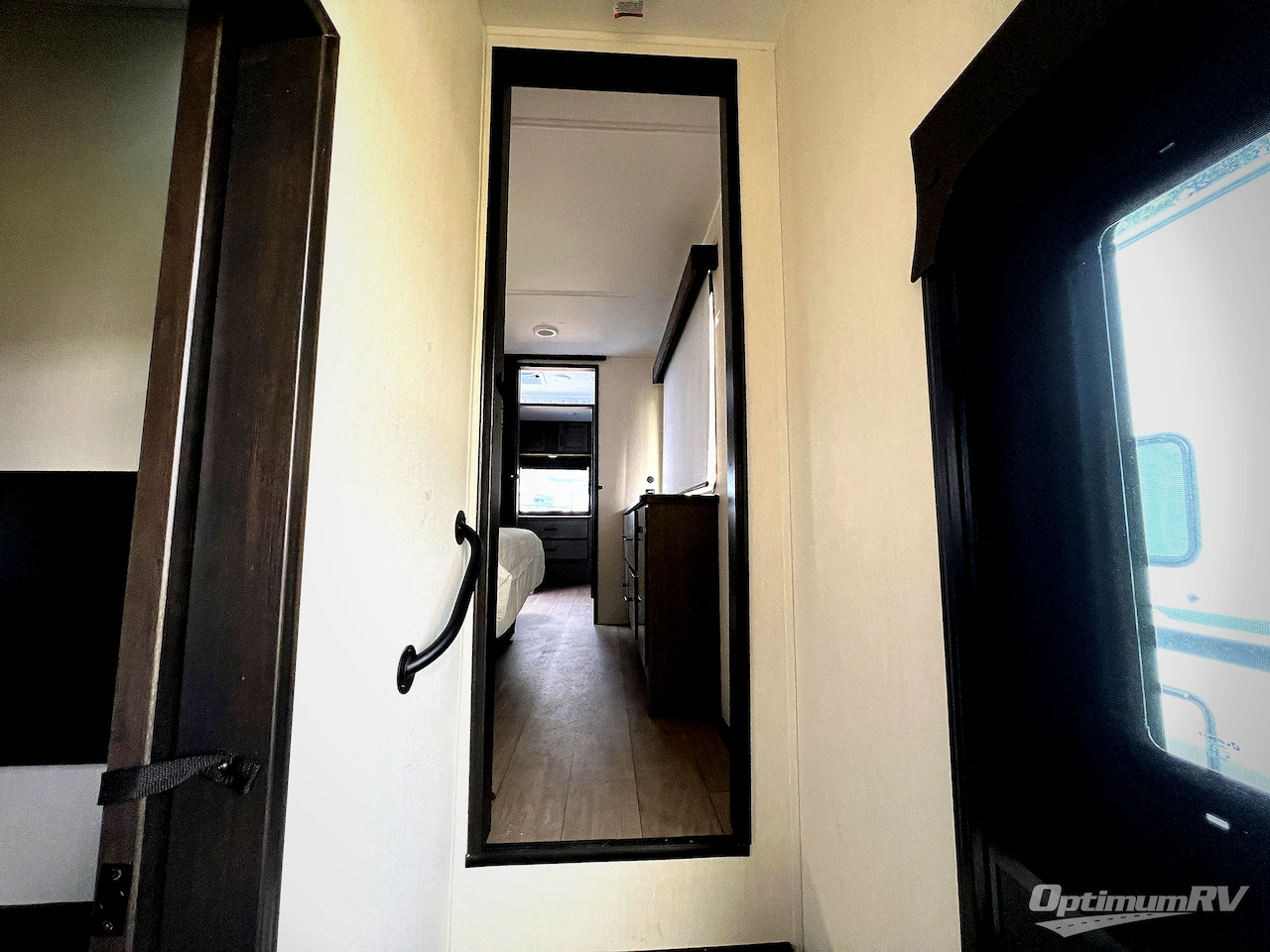 2026 Forest River Cherokee Arctic Wolf 38LEAH.G Photo 16