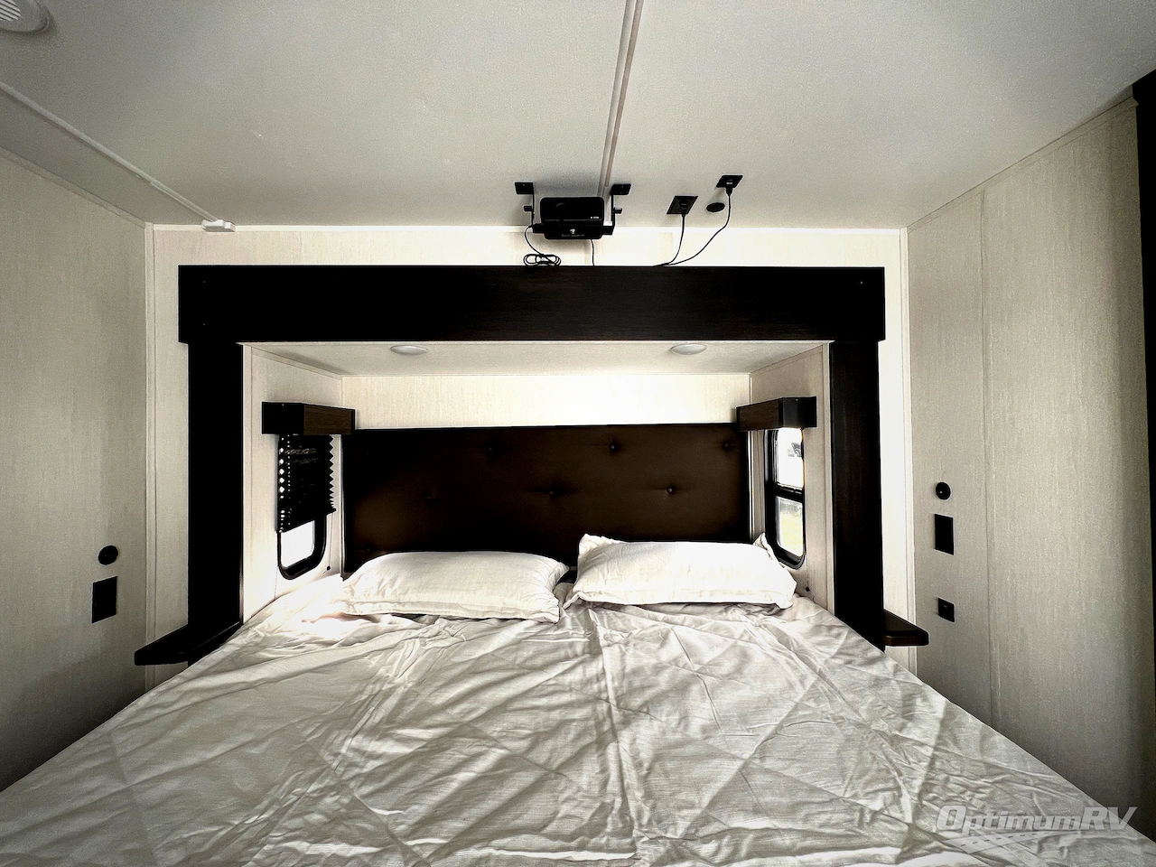 2026 Forest River Cherokee Arctic Wolf 38LEAH.G Photo 18