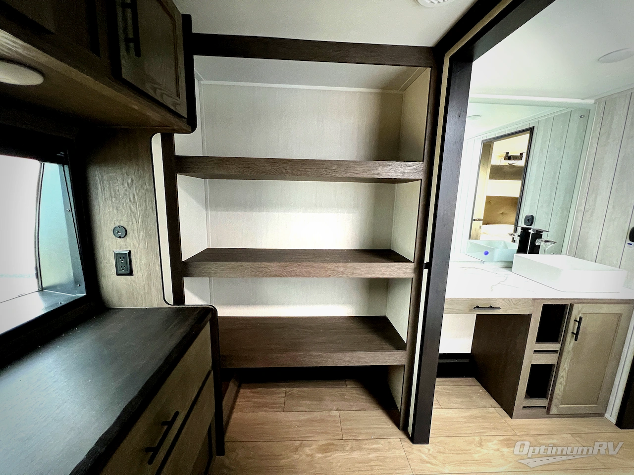 2026 Forest River Cherokee Arctic Wolf 38LEAH.G Photo 25