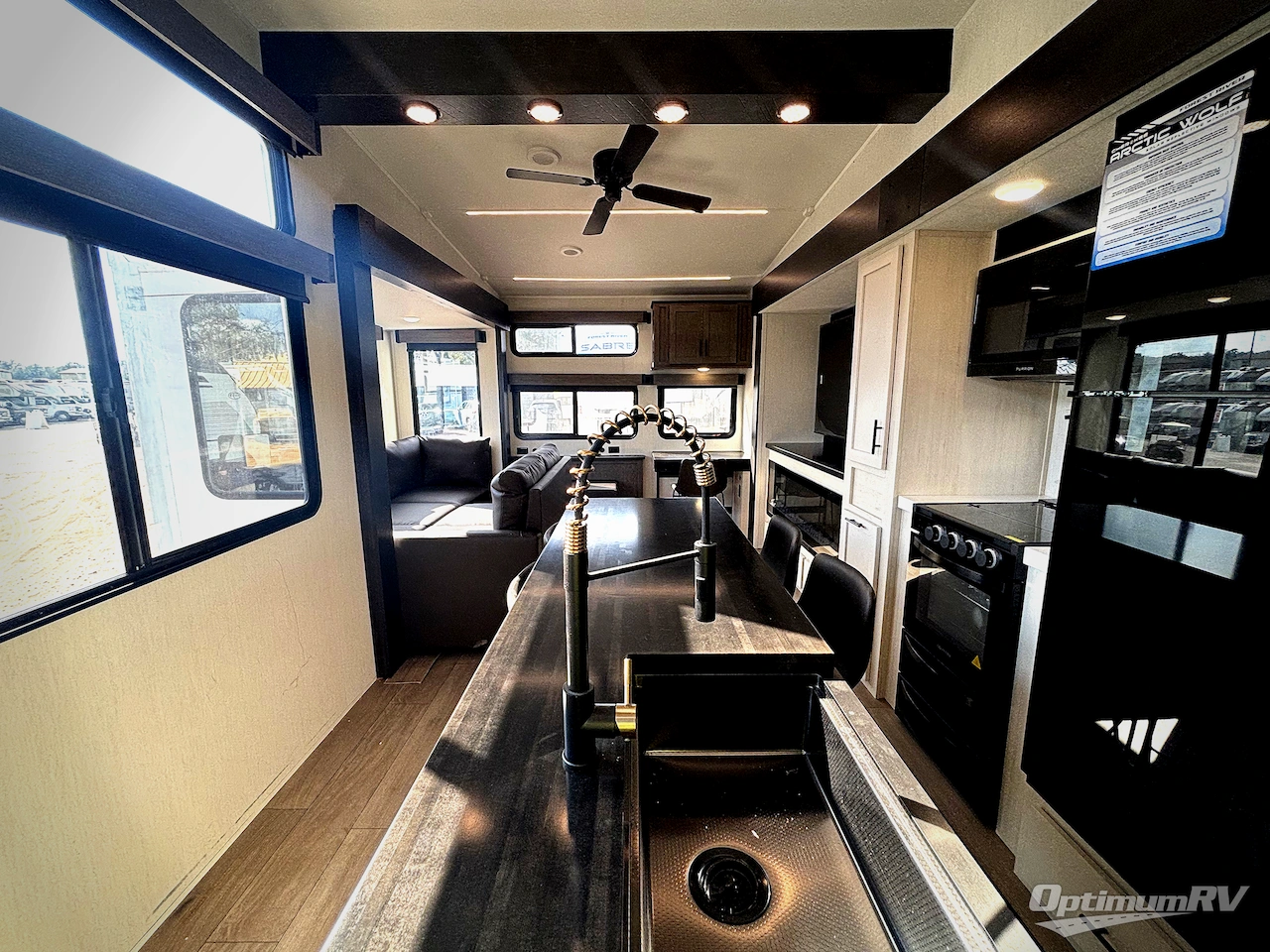 2026 Forest River Cherokee Arctic Wolf 38LEAH.G Photo 4