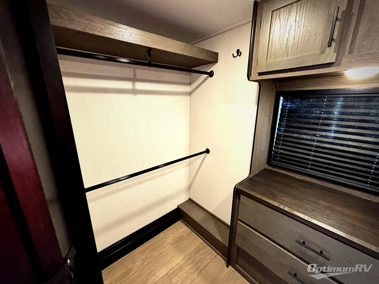 2026 Forest River Cherokee Arctic Wolf 38LEAH.G Photo 10