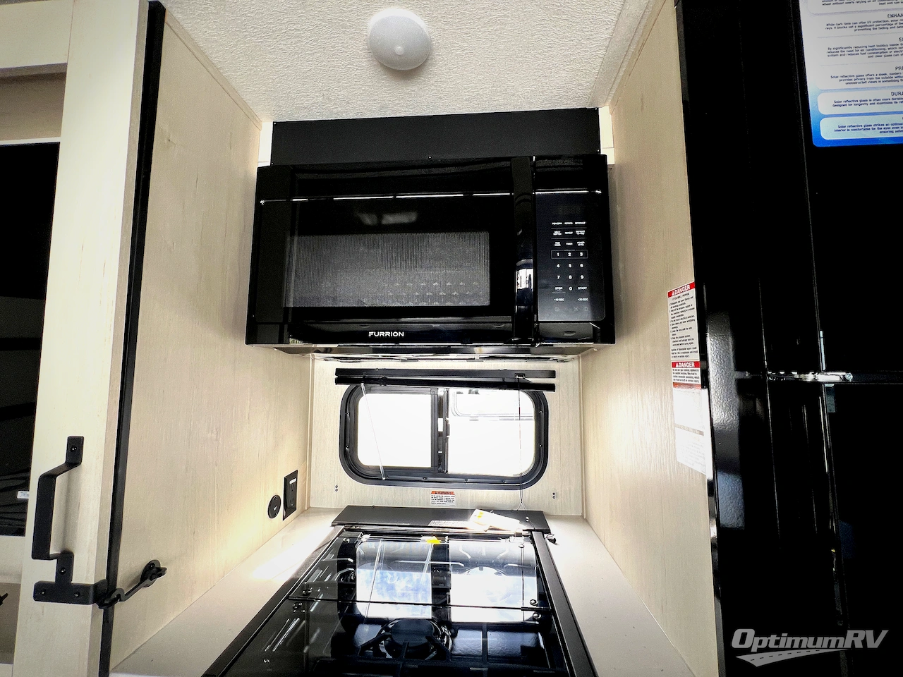 2026 Forest River Cherokee Arctic Wolf 38DST Photo 11