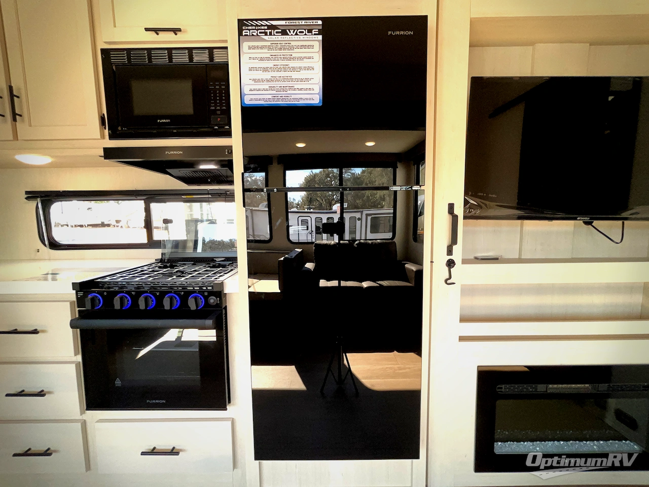 2026 Forest River Cherokee Arctic Wolf 285OPT Photo 13