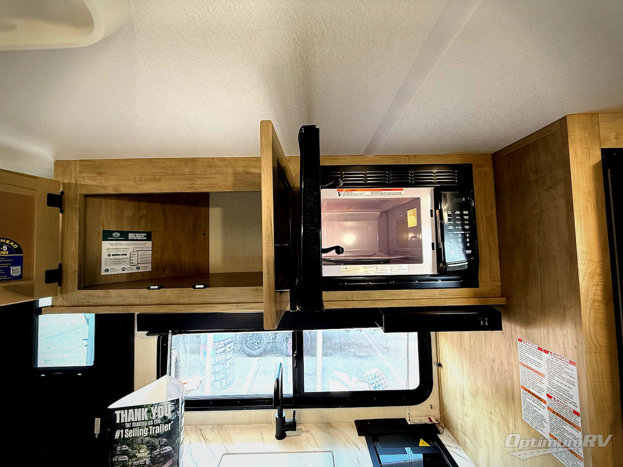 2026 Forest River Cherokee Wolf Pup 16BHSW Photo 9