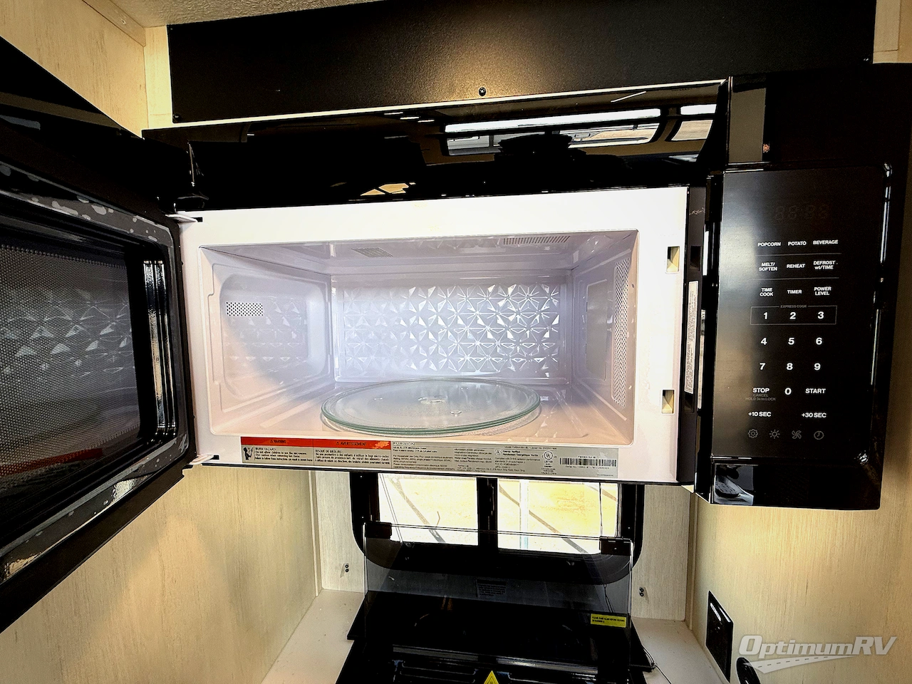 2026 Forest River Cherokee Arctic Wolf 38LEAH.G Photo 8