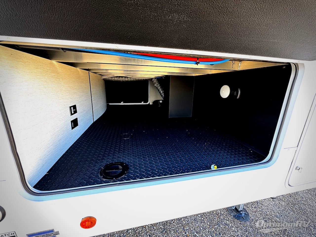 2026 Forest River Cherokee Arctic Wolf 38LEAH.G Photo 2