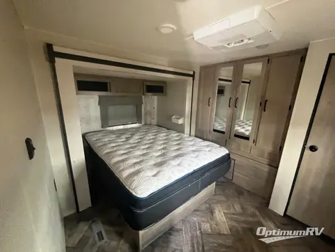 2023 Palomino Puma 31RLQS RV Photo 4
