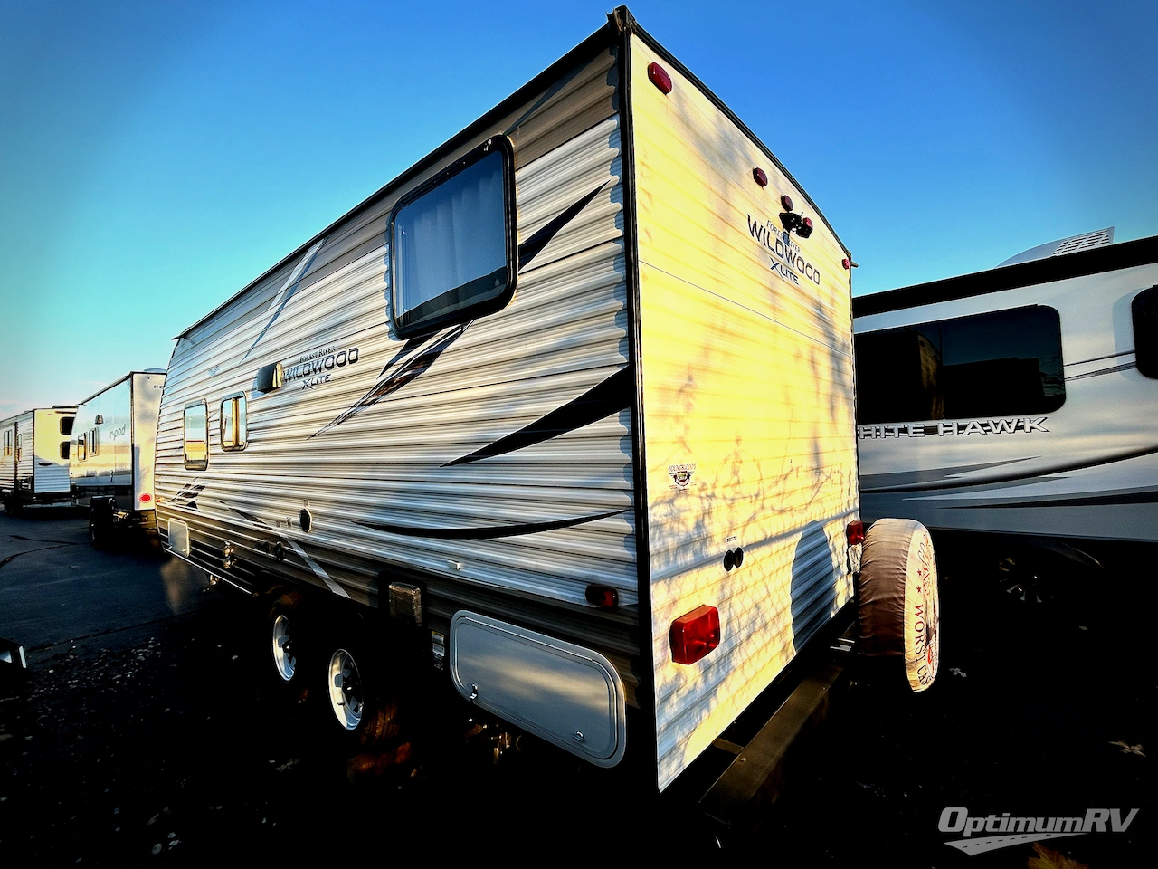 2018 Forest River Wildwood X-Lite 201BHXL Photo 2