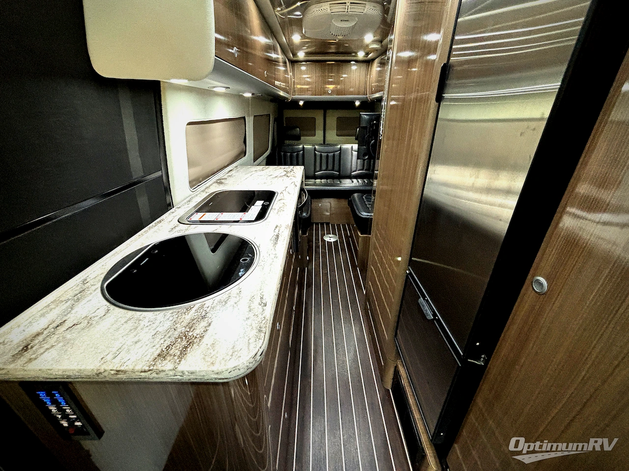 2018 Airstream Interstate Grand Tour EXT Std. Model Photo 4
