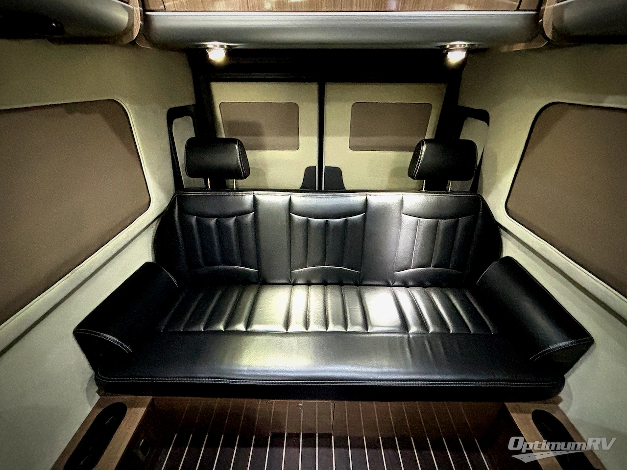 2018 Airstream Interstate Grand Tour EXT Std. Model Photo 19