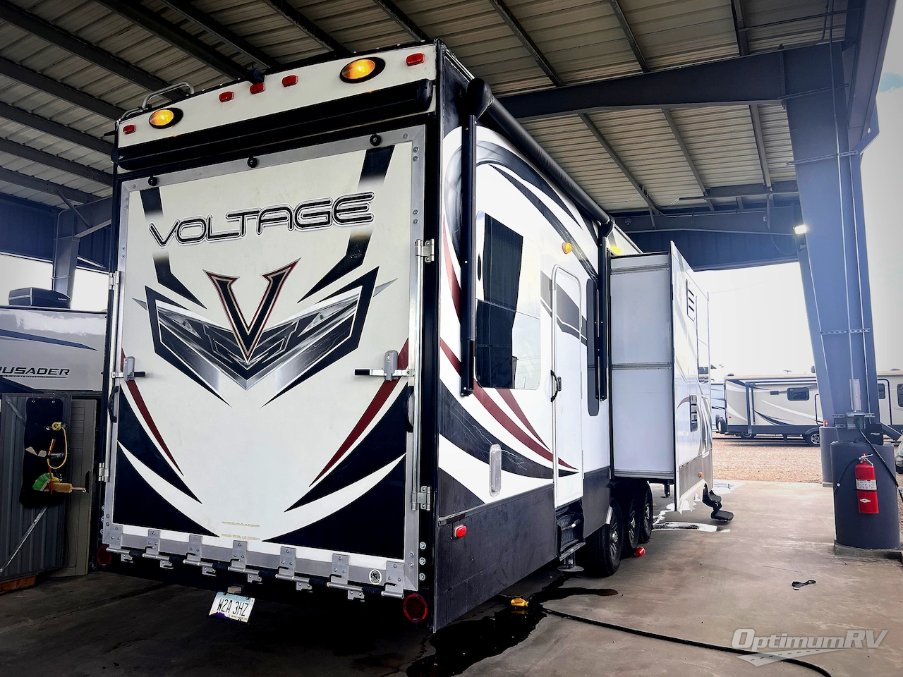 2015 Dutchmen Voltage V3970 Photo 2