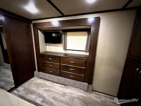 2019 Grand Design Solitude 385GK RV Photo 3