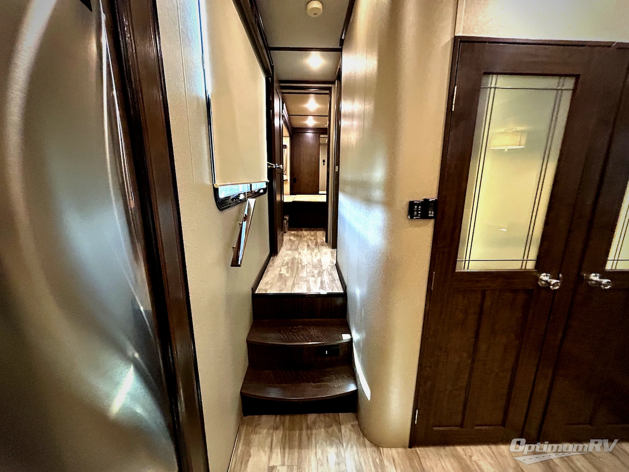 2019 Grand Design Solitude 385GK Photo 7