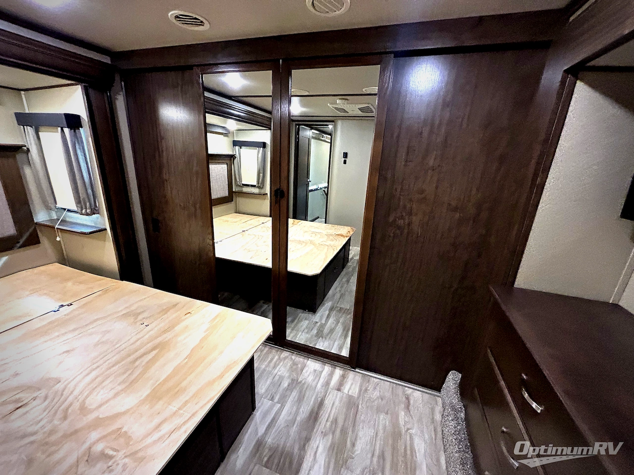 2019 Grand Design Solitude 385GK Photo 10