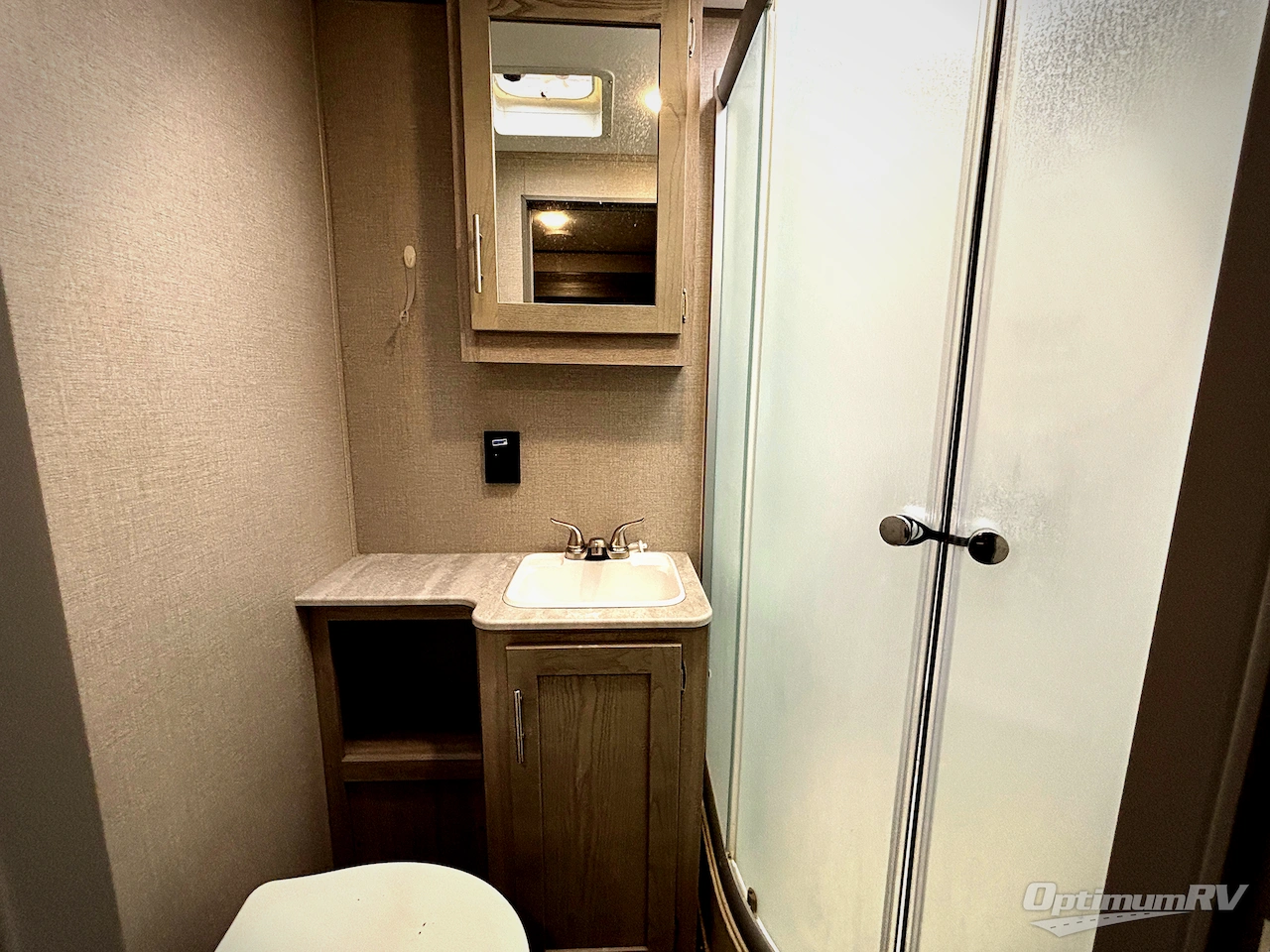 2023 Coachmen Catalina Legacy 343BHTS Photo 16