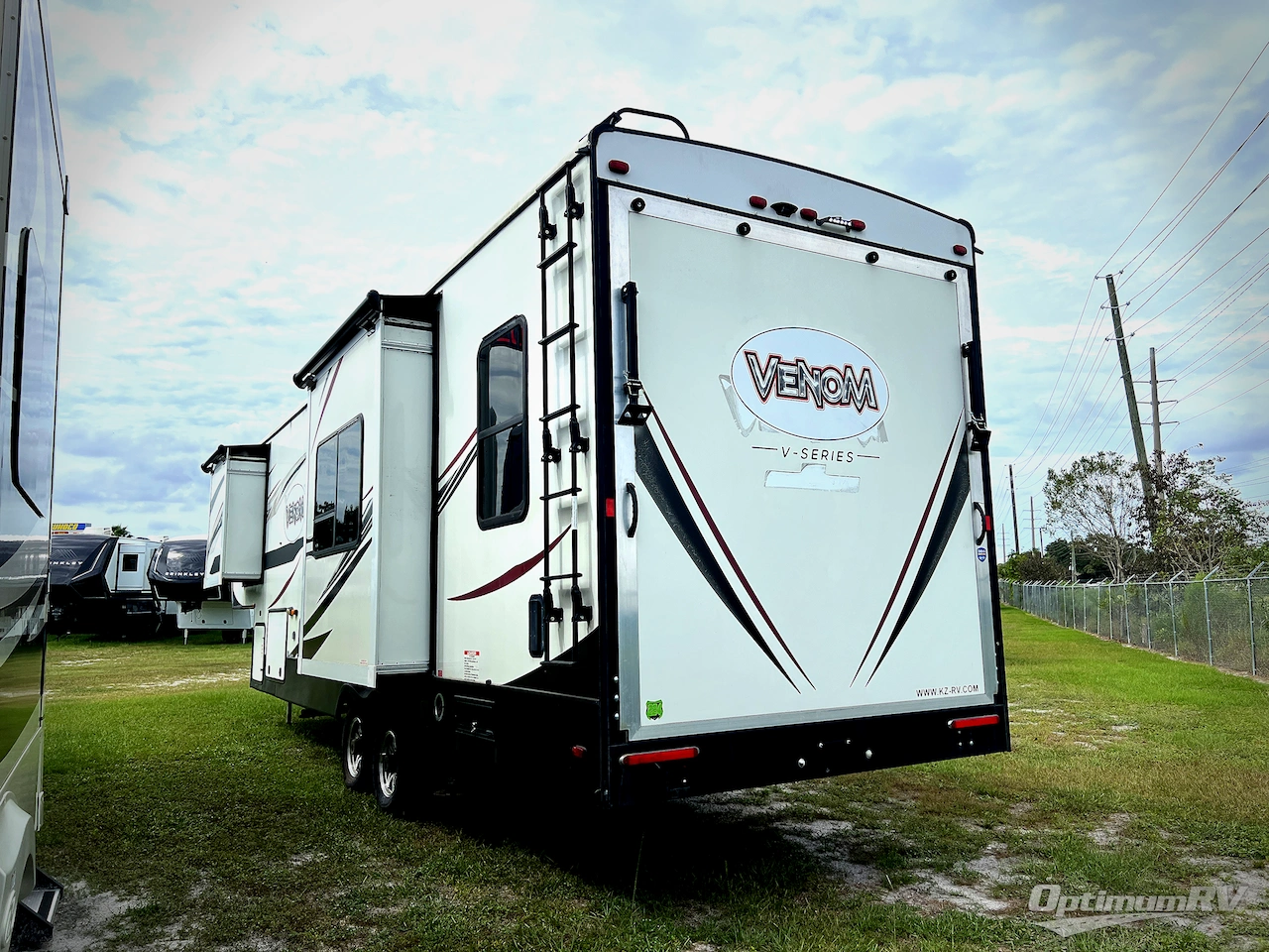 2020 KZ Venom V-Series V3214DK Photo 2